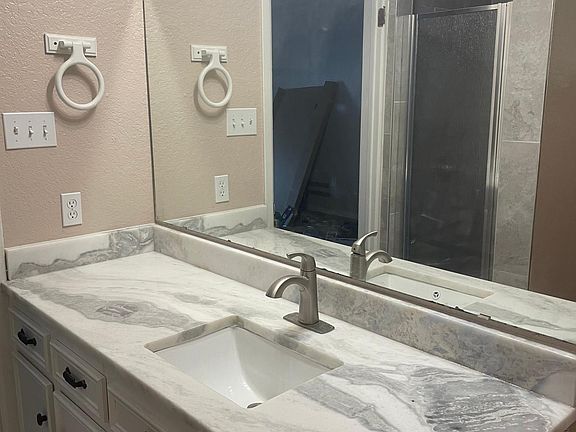 5th image of 573 E Ambler Ave #573