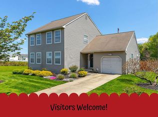 31 Tupelo Ct, Sicklerville, NJ 08081