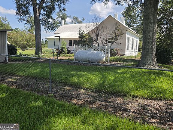 4th image of 981 Bells Ferry Rd