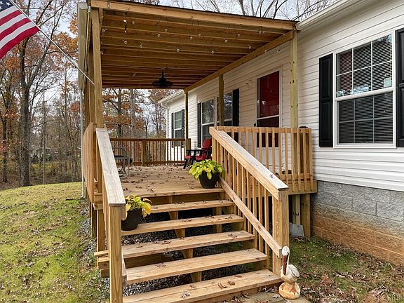 3rd image of 208 Hidden Valley Trl Lot 7