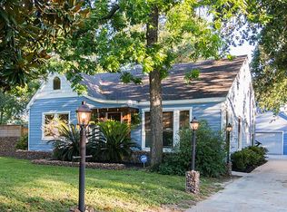 717 W 30th St, Houston, TX 77018