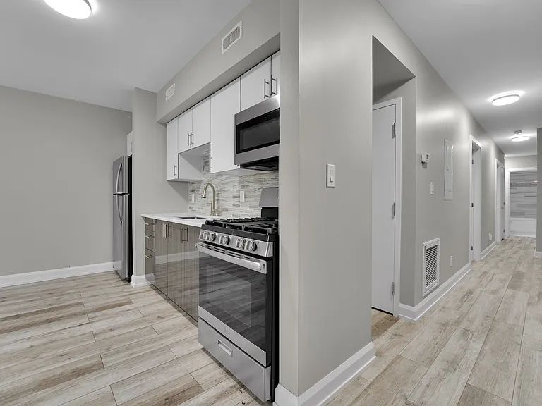 59 Russell Ave #4 — Photo 1