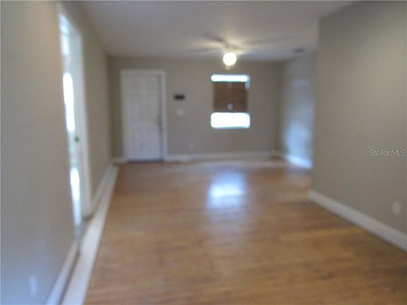 2nd image of 8609 N Greenwood Ave