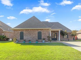 521 Becky Ln, Lake Charles, LA 70605