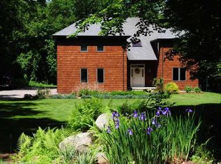 42 Spruce Ln, Oakdale, CT 06370