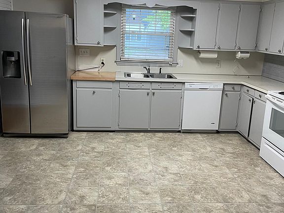 5th image of 2317 Lawndale Dr
