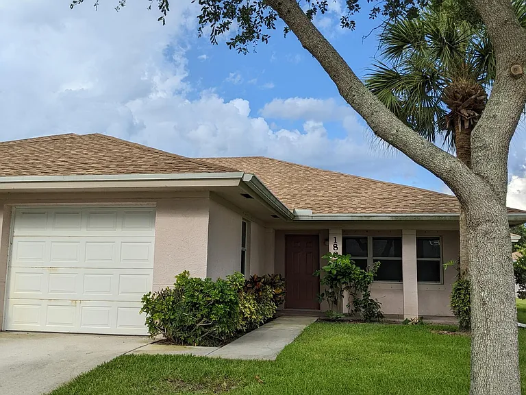 1804 Blue Heron Ln #C — Photo 4