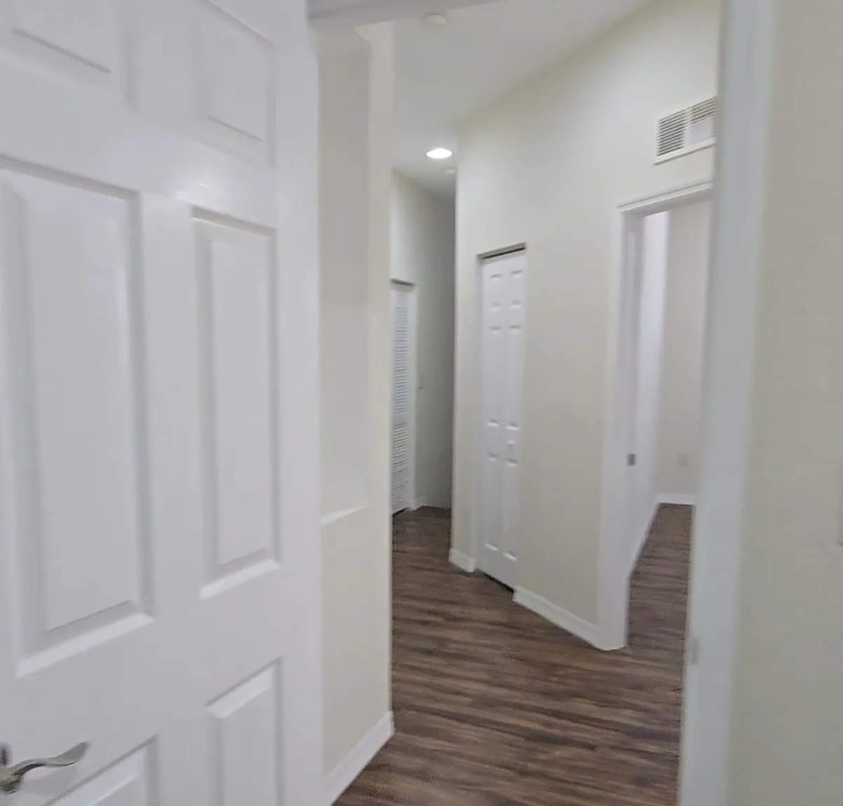 3 bed, 1502 sqft, $3,050 — Photo 4
