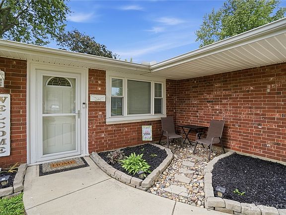 4th image of 568 Georgia Dr
