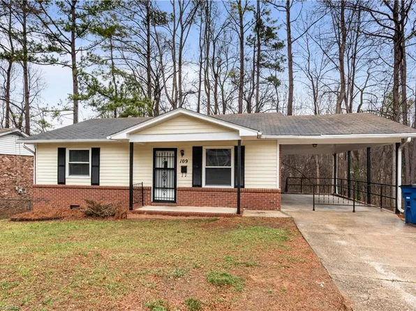 109 Blaze St, Winston Salem, NC 27105