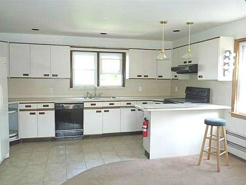 2nd floor kitchen