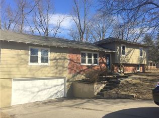 1210 Nashua Rd, Liberty, MO 64068