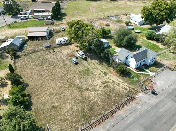 209 Main St, Summerville, OR 97876