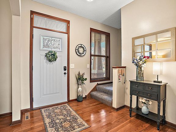 5th image of 11875 London St NE
