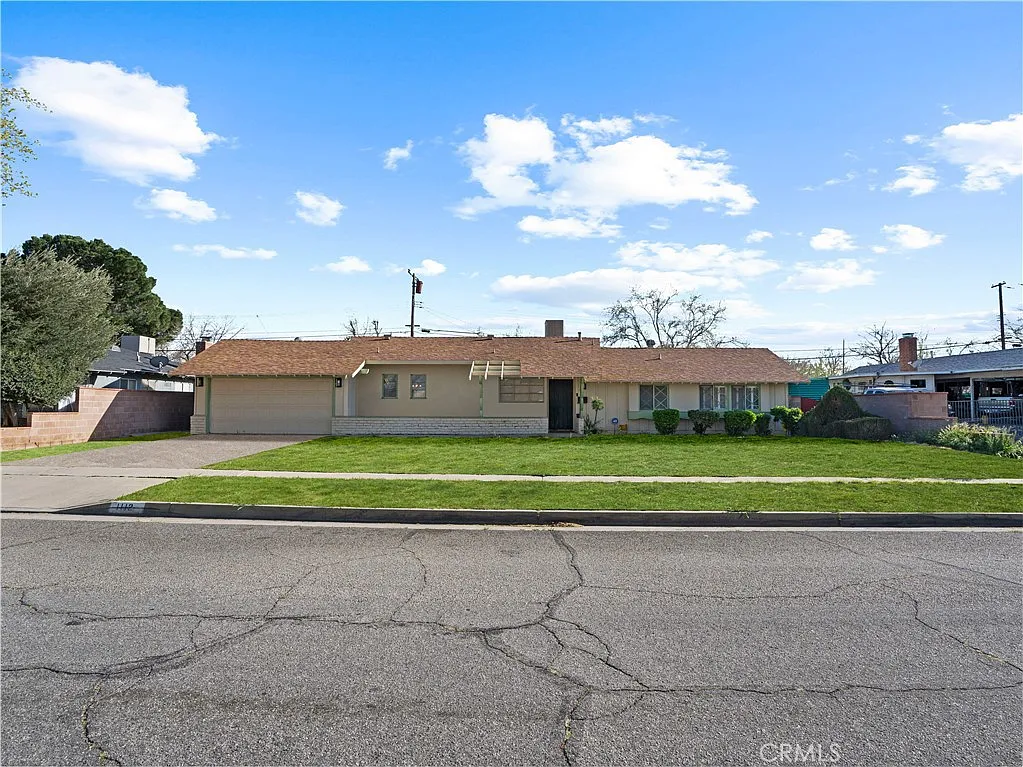 3 bed, 1334 sqft, $2,800 — Photo 2