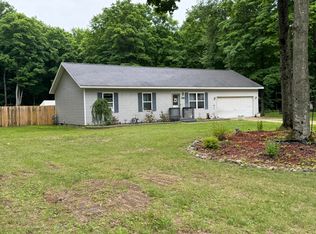 1335 Beacon Square Ln, Gaylord, MI 49735