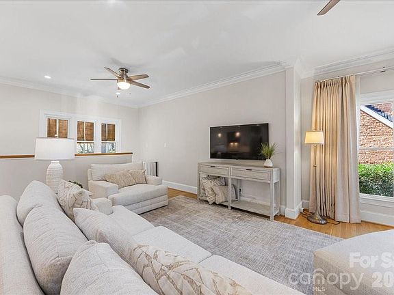 5th image of 10401 Newberry Park Ln