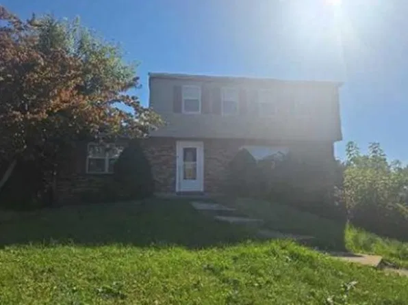 18 Rizzi Dr, Irwin, PA 15642