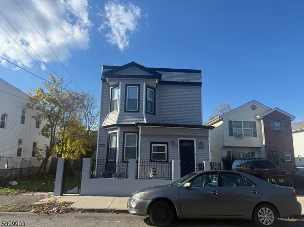 663 S 15th St, Newark, NJ 07103