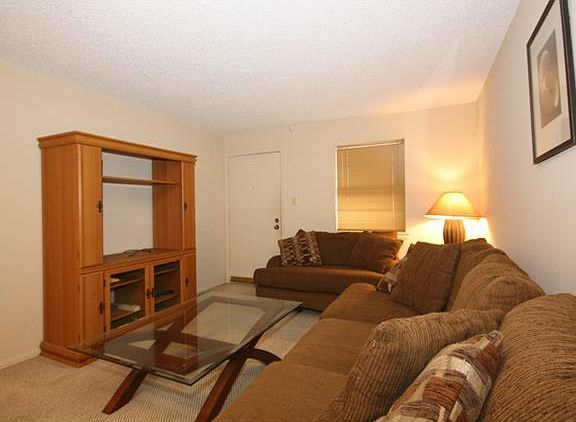 2nd image of 2301 Edenborn Ave
