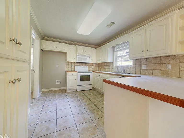 20 Twin Lakes Dr — Photo 7