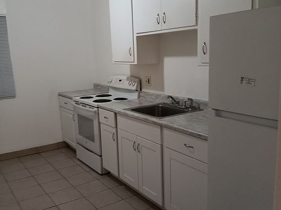 2nd image of 209 Brown St APT 3
