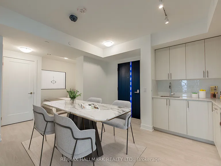 2545 Simcoe St N #417 — Photo 1