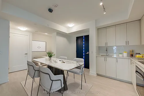 2545 Simcoe St N Photo 1
