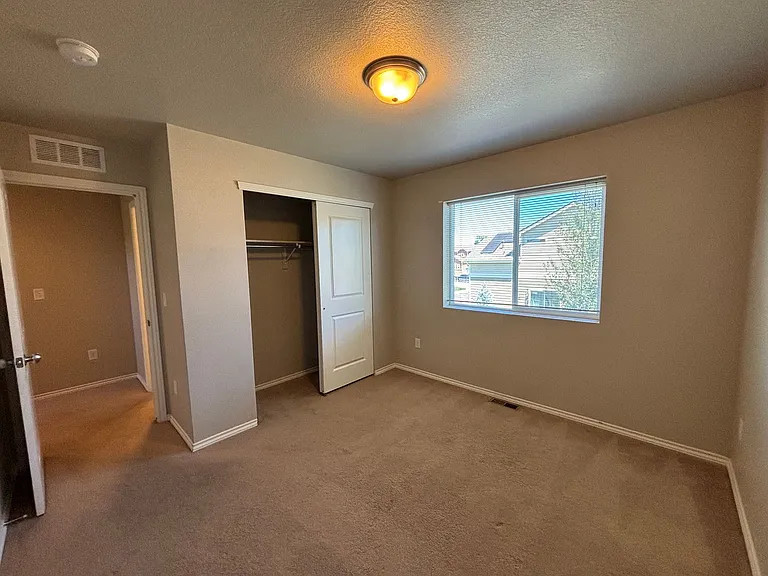 1902 Winamac Dr — Photo 19