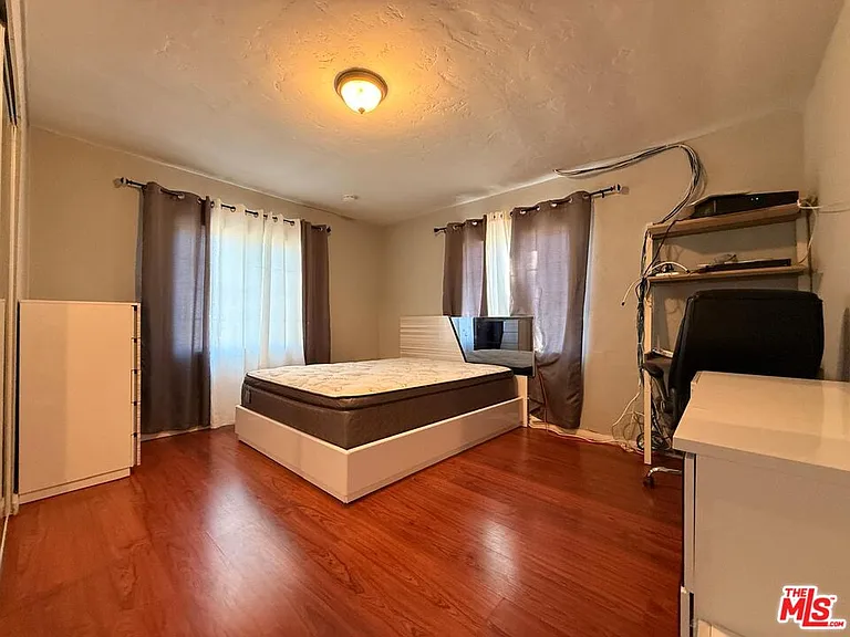 9900 Laurel Canyon Blvd — Photo 8