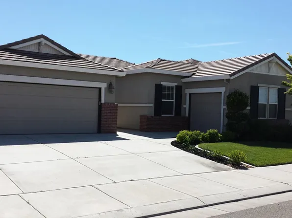 690 Bodeson Ct, Ripon, CA 95366