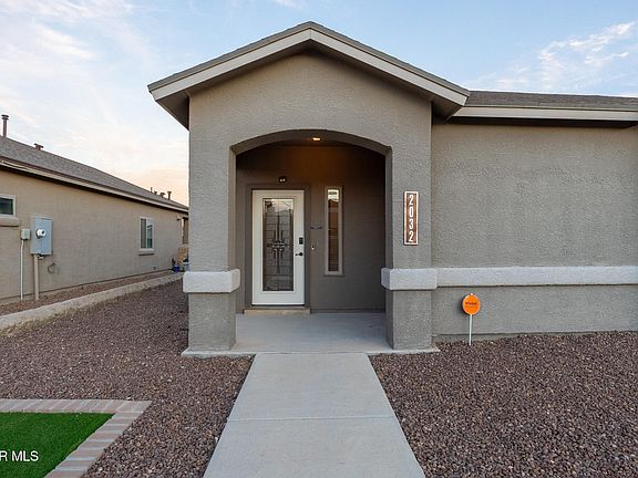 2nd image of 2032 Thomas Lackland St