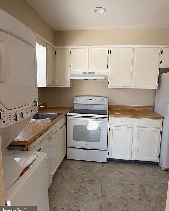 1st image of 26 Florence Tollgate Pl