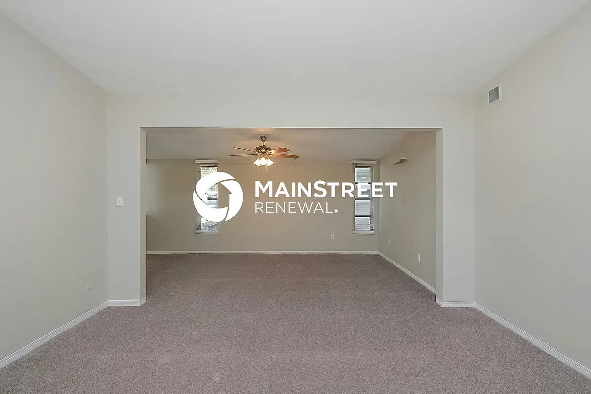 Living Room - 5290 48th Ave N