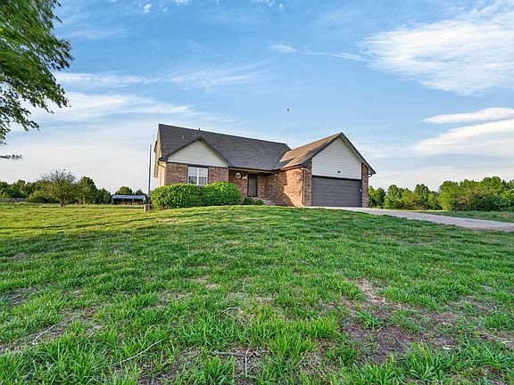 2nd image of 13610 E Deerfield Trl