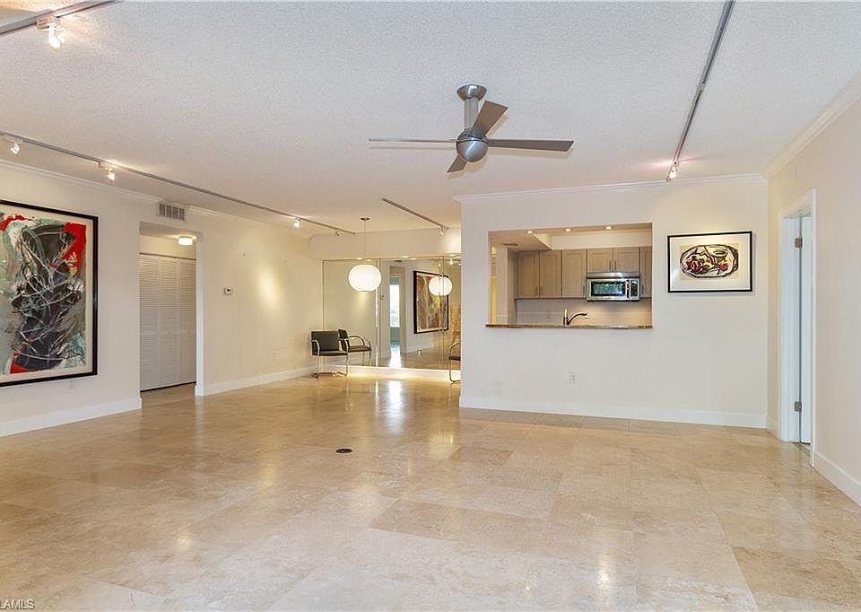 1st image of 793 Willowbrook Dr APT 102