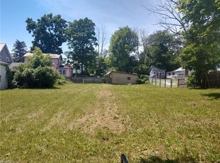 247 S Elmwood Ave, Medina, OH 44256