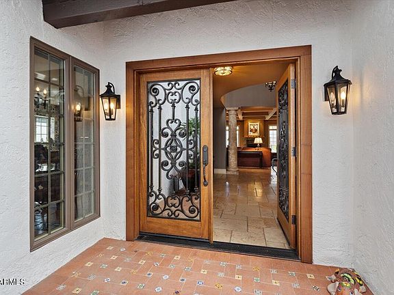 4th image of 77 E MISSOURI Avenue #52