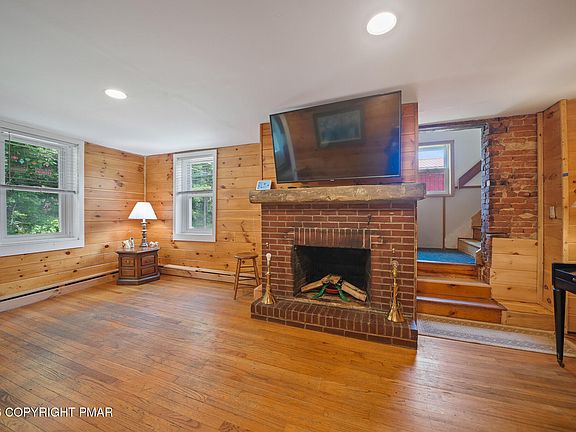 4th image of 2229 Smith Rd