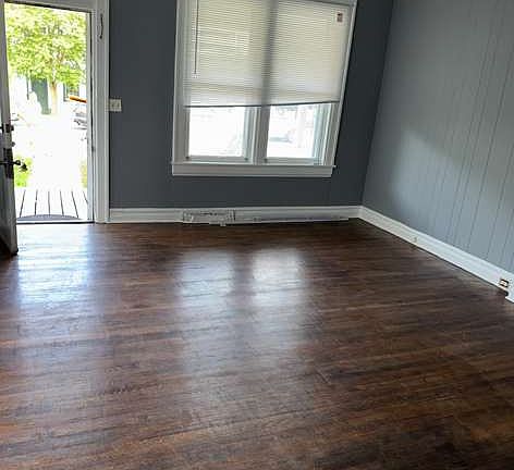 3rd image of 411 N Mulberry St