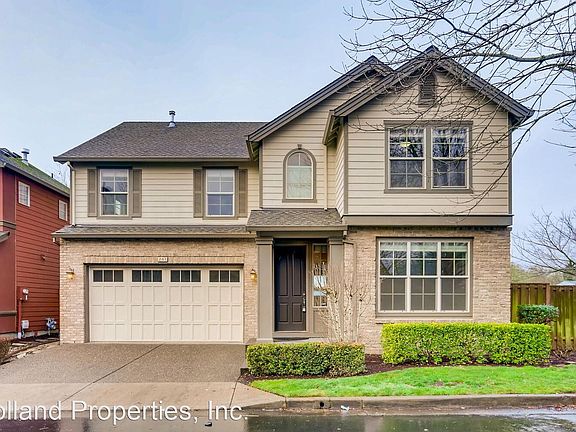 2nd image of 247 NE 64th Pl