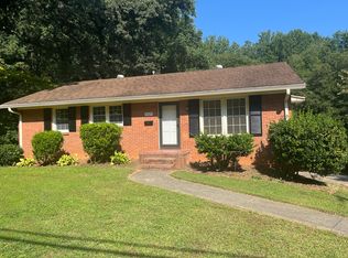 4529 Shattalon Dr, Winston Salem, NC 27106