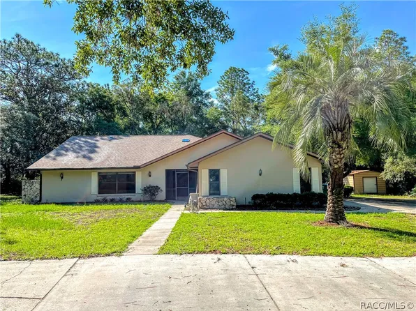 1600 W Ivorywood Dr, Beverly Hills, FL 34465