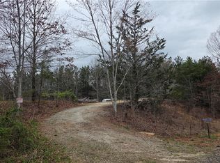 1080 Santee Dr, Walhalla, SC 29691