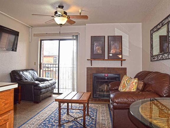 4th image of 1940 Prospector Ave #311