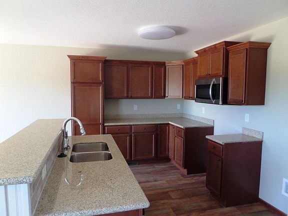 3rd image of 4317 SE Whiteoak Ln