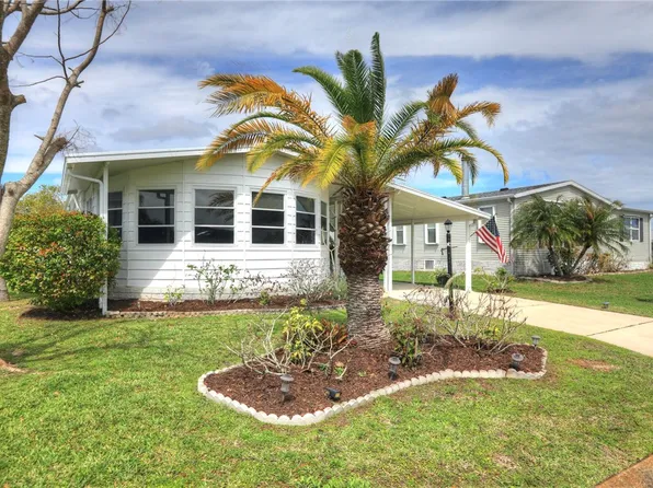 902 Periwinkle Cir, Barefoot Bay, FL 32976