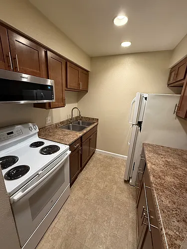 6653 Hill Ave E #17 Photo 1