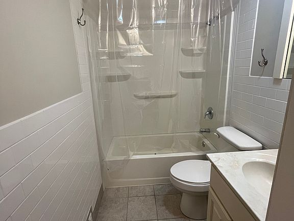 2nd image of 131 E 3rd St APT 301
