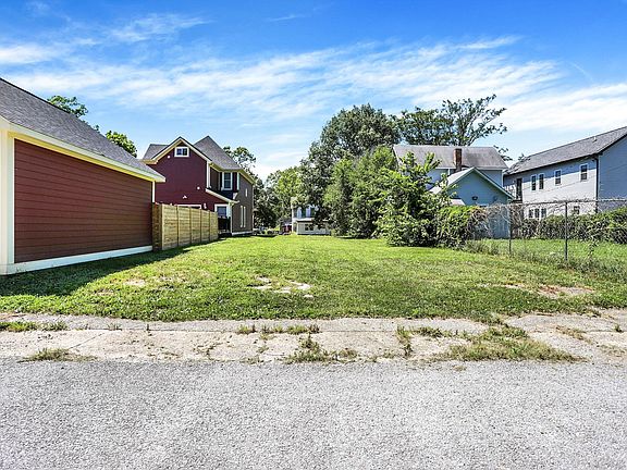 3rd image of 2711 Guilford Ave